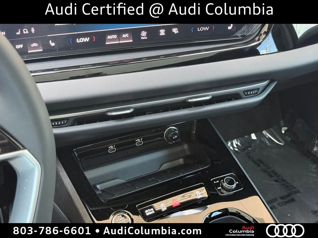 Used 2025  Audi 2.0T Premium image 33