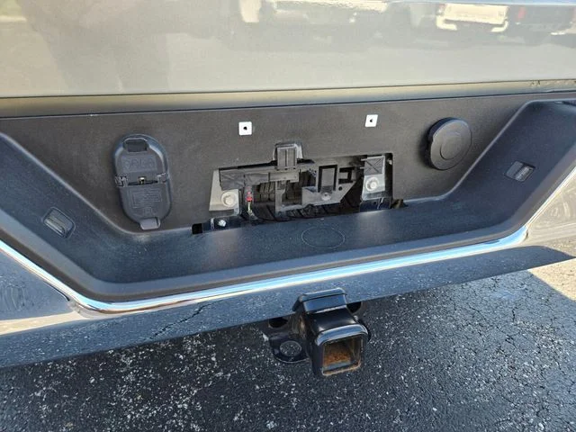 Used 2025 Gray Chevrolet LT image 17
