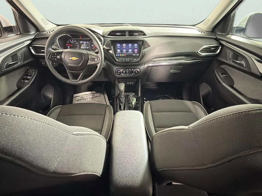 Used 2021 SUMMIT WHITE Chevrolet LT image 30