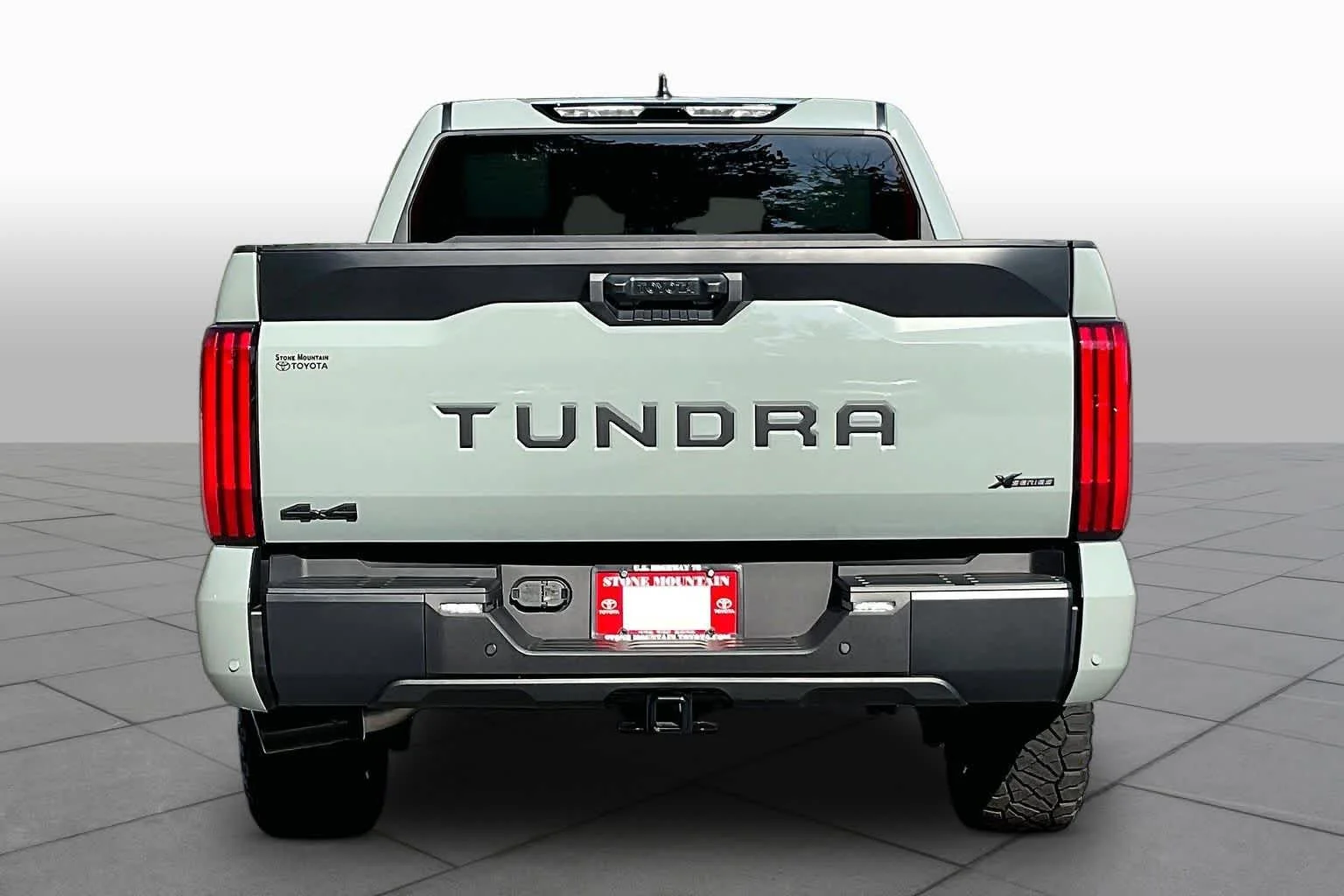 New 2026 Lunar Rock Toyota SR5 image 4