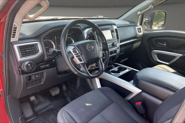 Used 2018 Red Nissan SV image 12