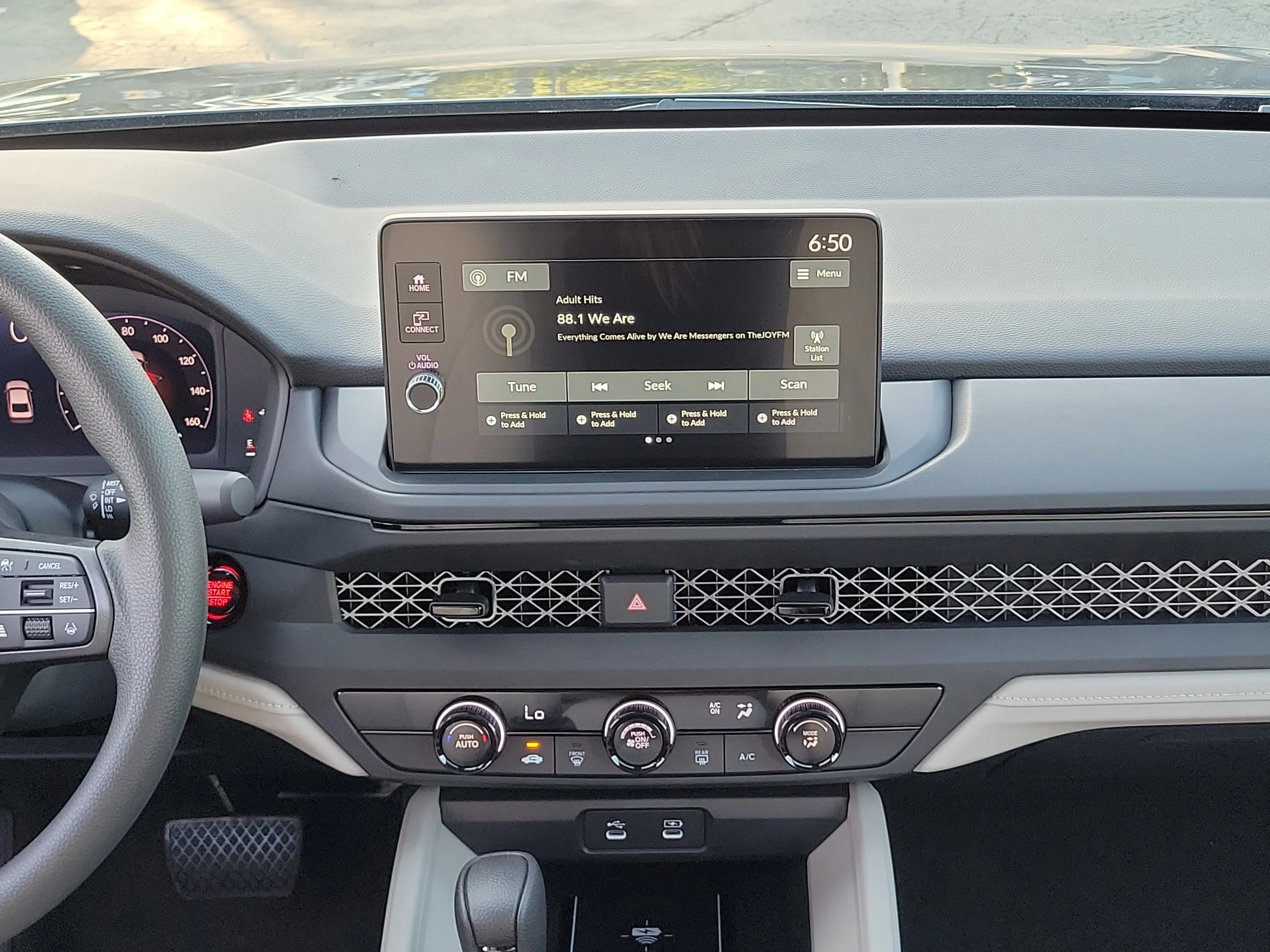 New 2026 Platinum White Pearl Honda LX image 11