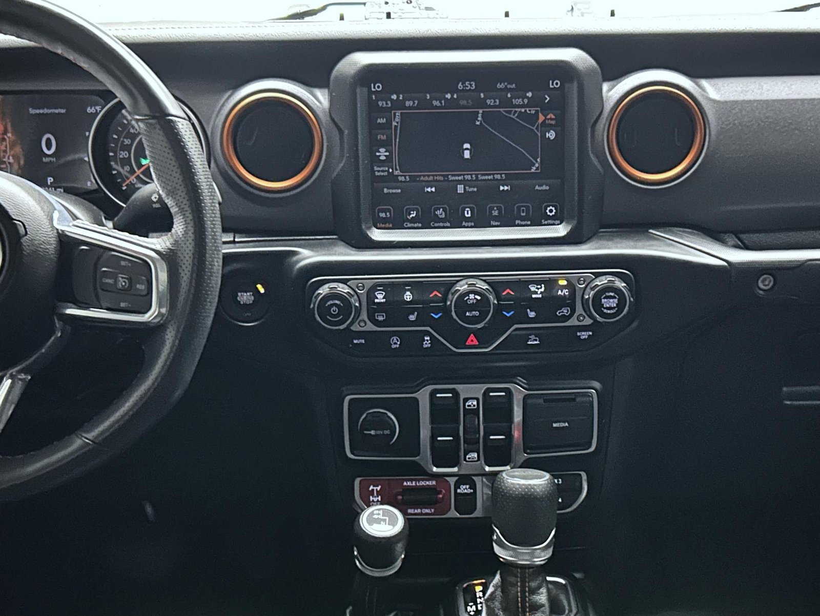 Used 2023 Gray Jeep Mojave image 13