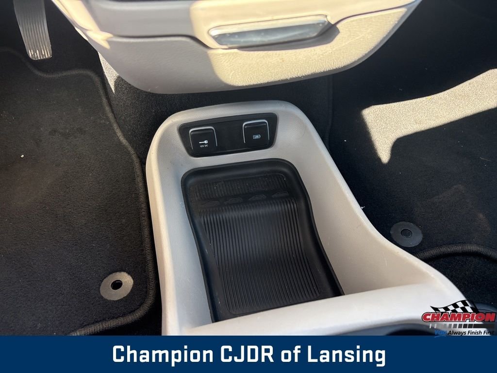 Used 2017 Gray Chrysler Touring image 31