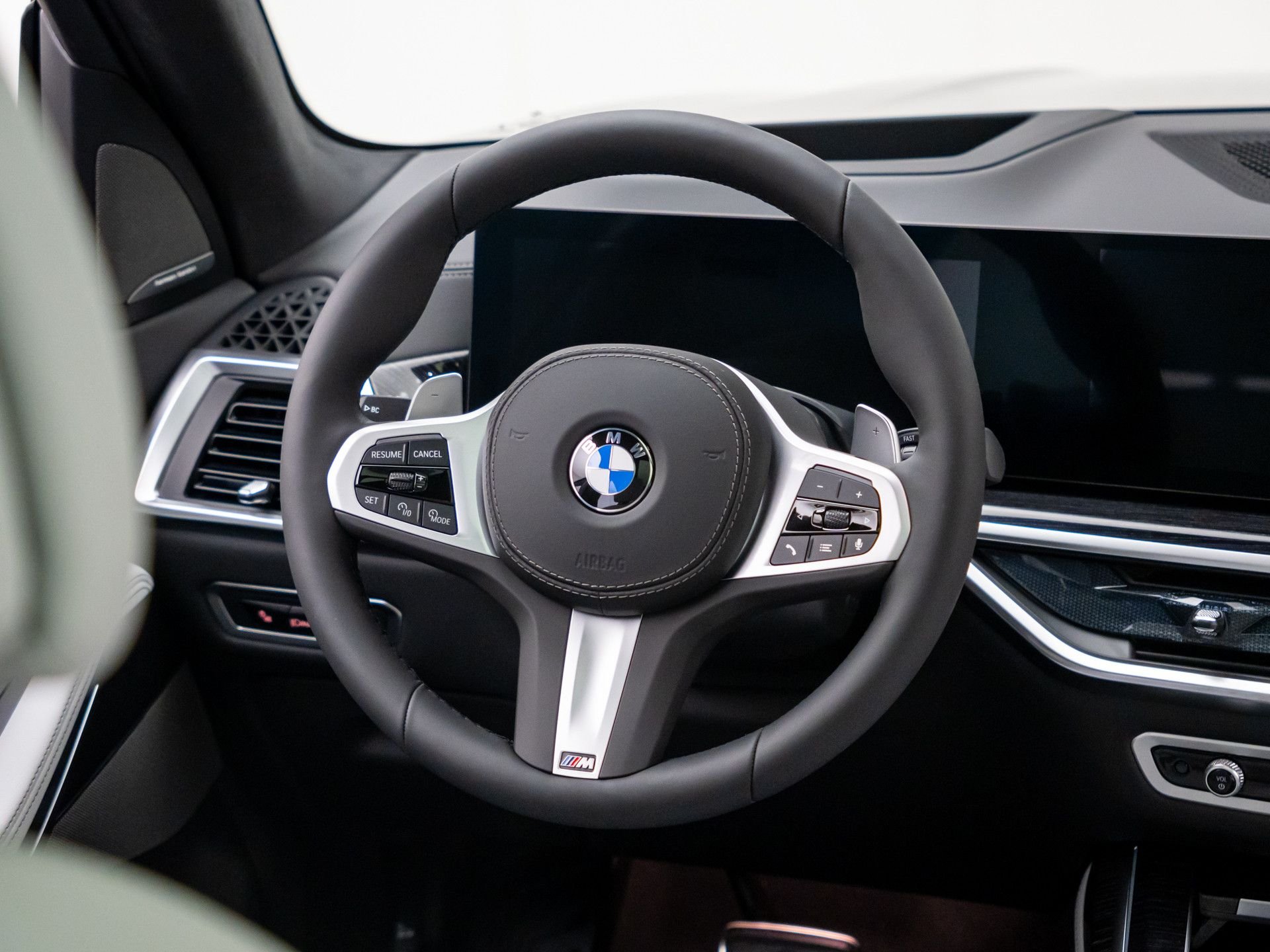 New 2027 Tanzanite Blue II Metallic BMW xDrive40i image 12
