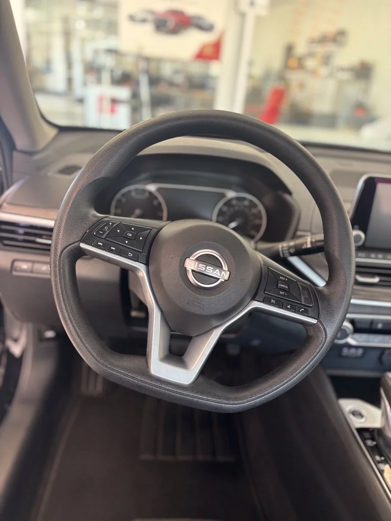 2025 Nissan Altima SV - Photo 11