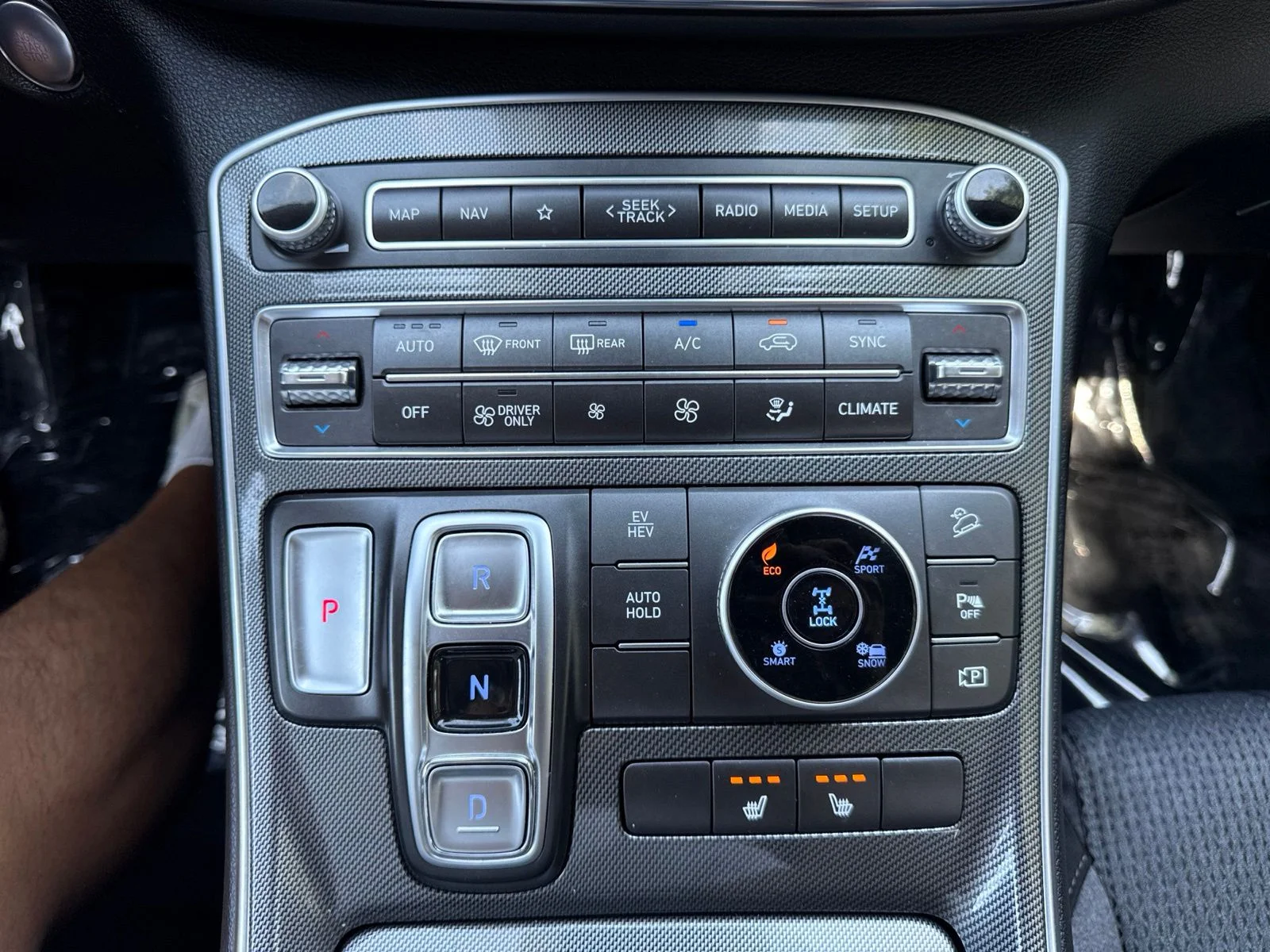 Used 2023 Gray Hyundai SEL Convenience image 24