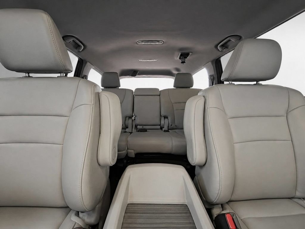 Used 2018  Honda EX-L image 31