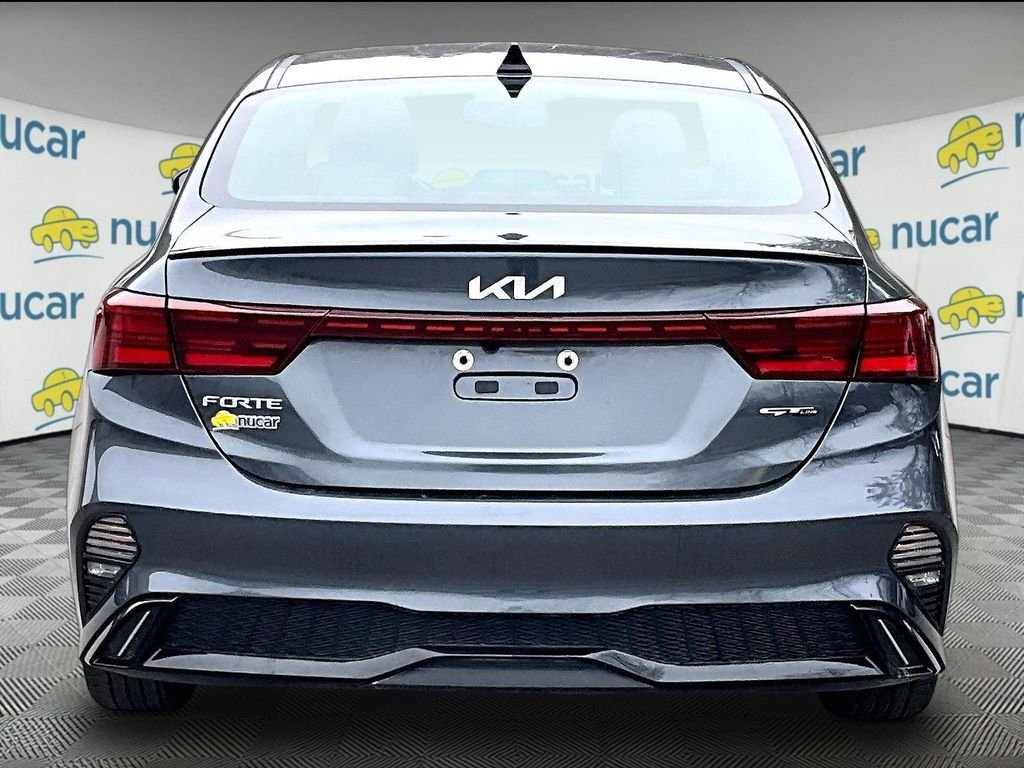 Used 2023 Gravity Gray Kia GT-Line image 5