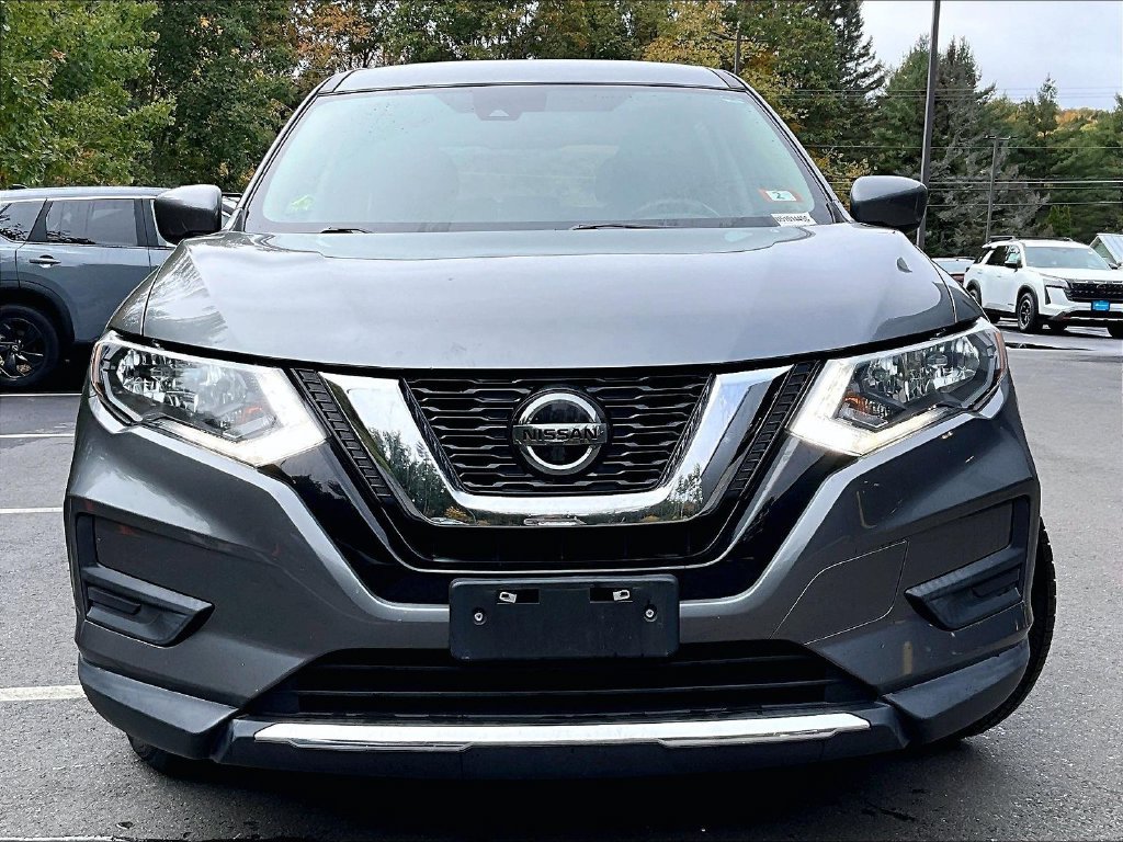 Used 2020 Gray Nissan S image 2