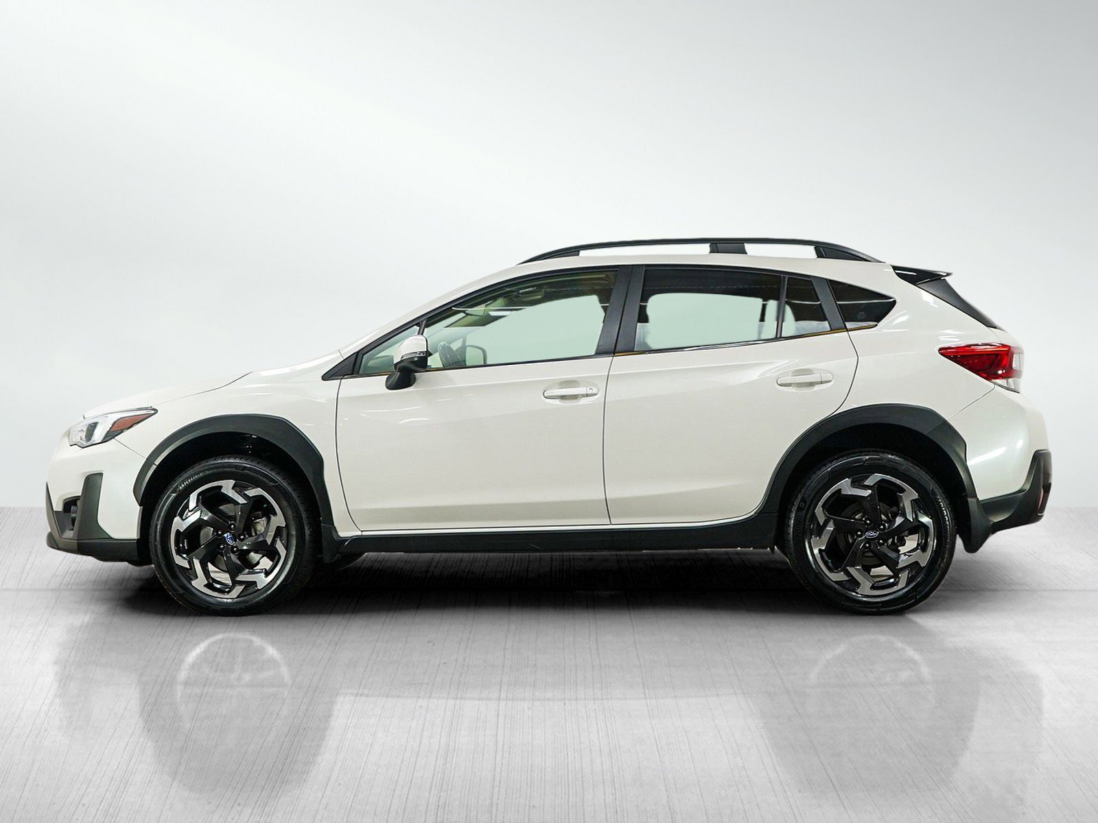 Used 2021 Subaru Crosstrek Limited with VIN JF2GTHNC0M8270040 for sale in Burnsville, Minnesota