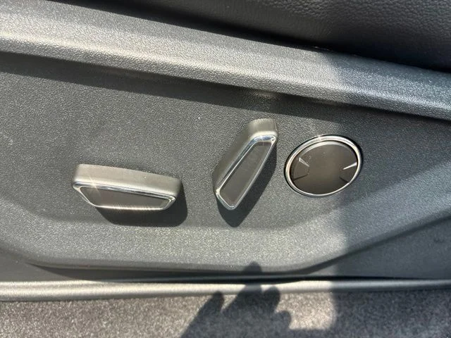 New 2026 Avalanche Ford Lariat® image 22