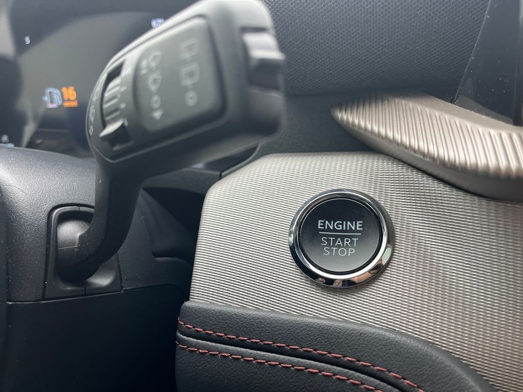 Used 2025 White Metallic Ford Active image 19