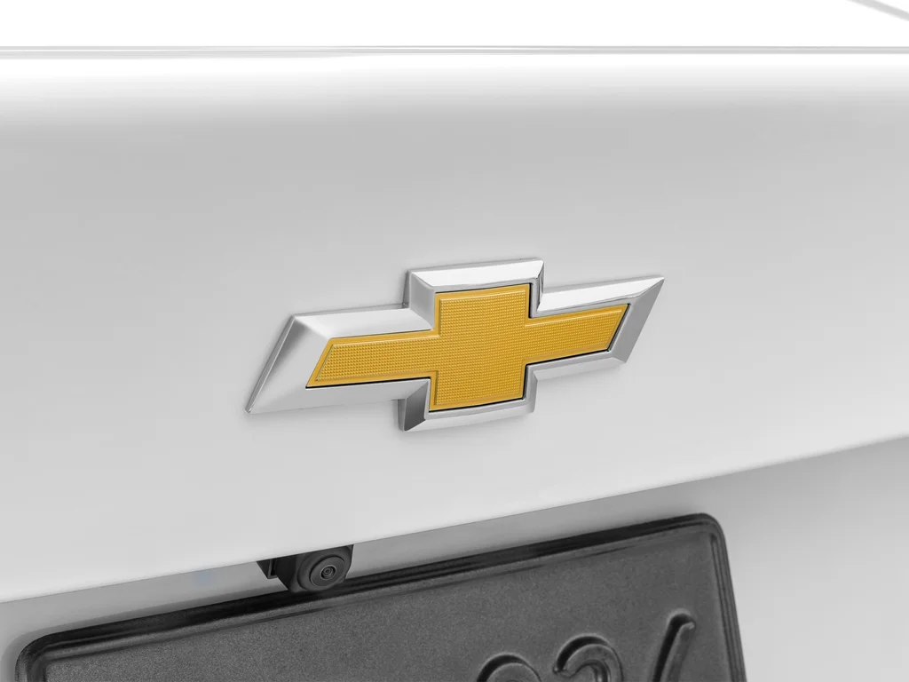 Used 2023 White Chevrolet LT image 40