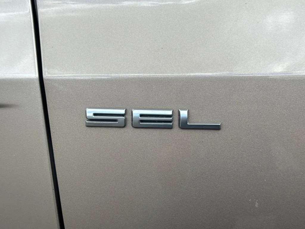 Used 2021 Gold Ford SEL image 41