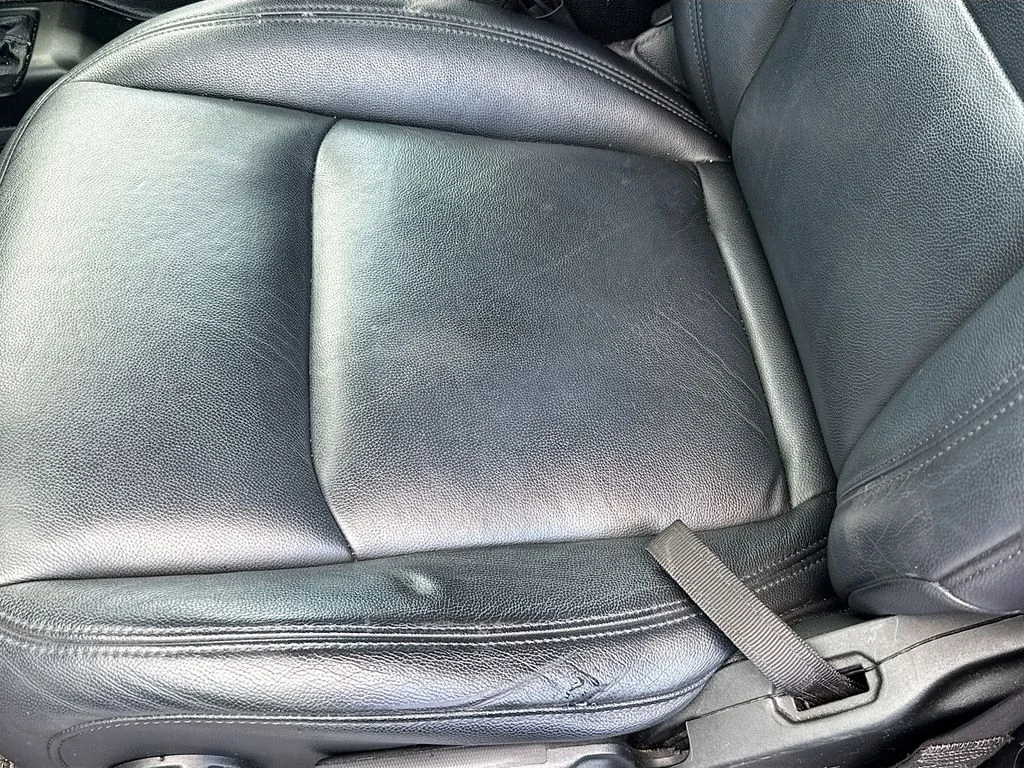 Used 2018 Silver Jeep Unlimited Sport S image 21