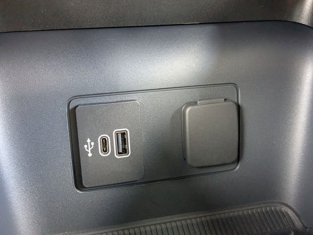 New 2026 Agate Black Metallic Ford Active image 22