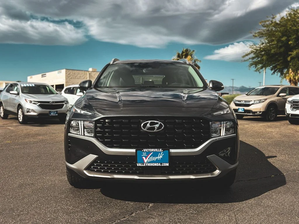Used 2023 Gray Hyundai SEL image 3