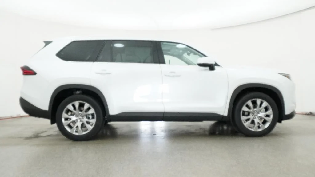 New 2026 Wind Chill Pearl Toyota Limited image 13