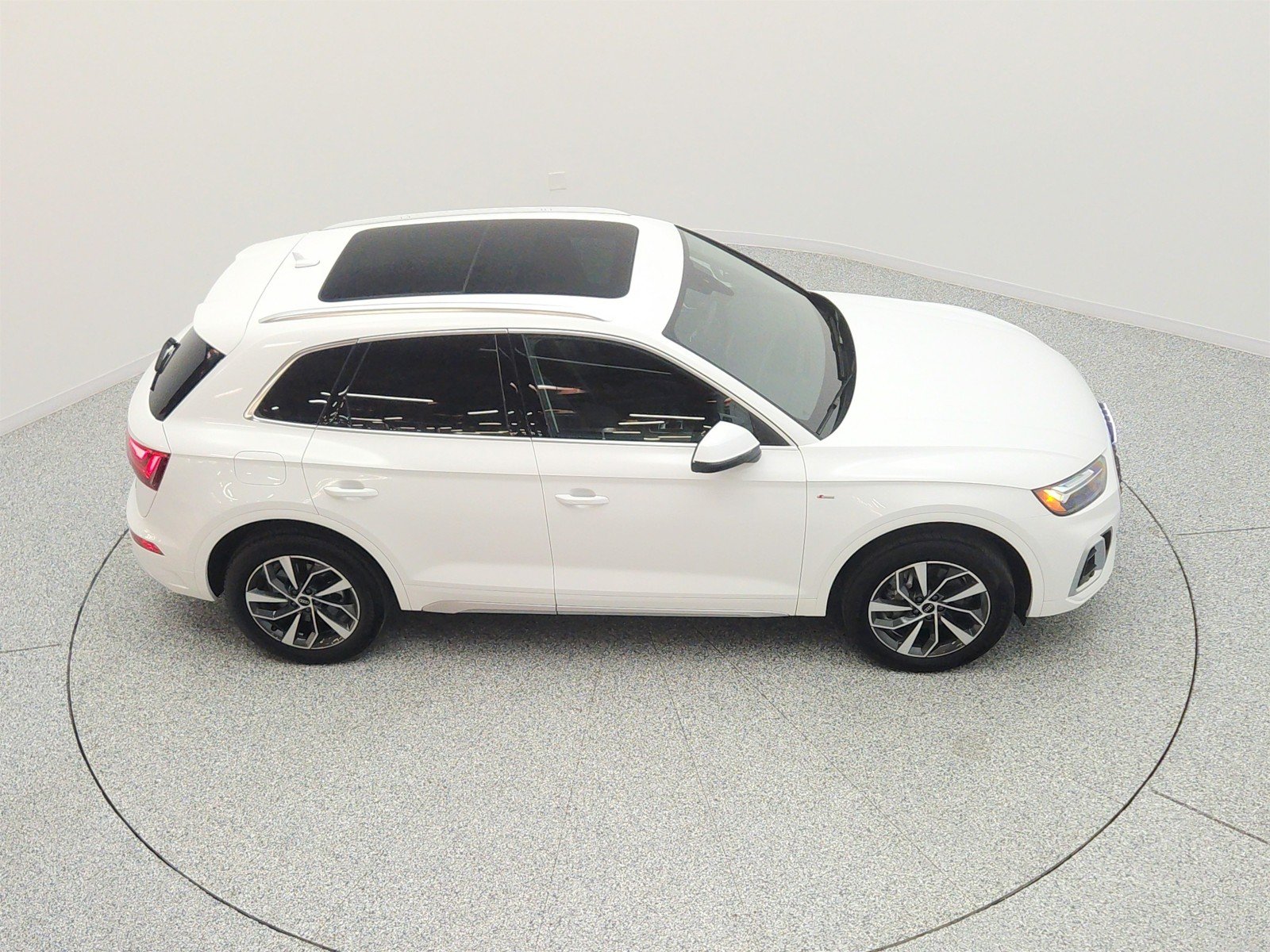 Used 2023 Ibis White Audi S line Premium Plus 45 TFSI quattro image 25