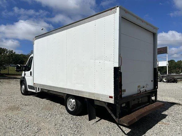 Used 2014 White Ram Base image 7