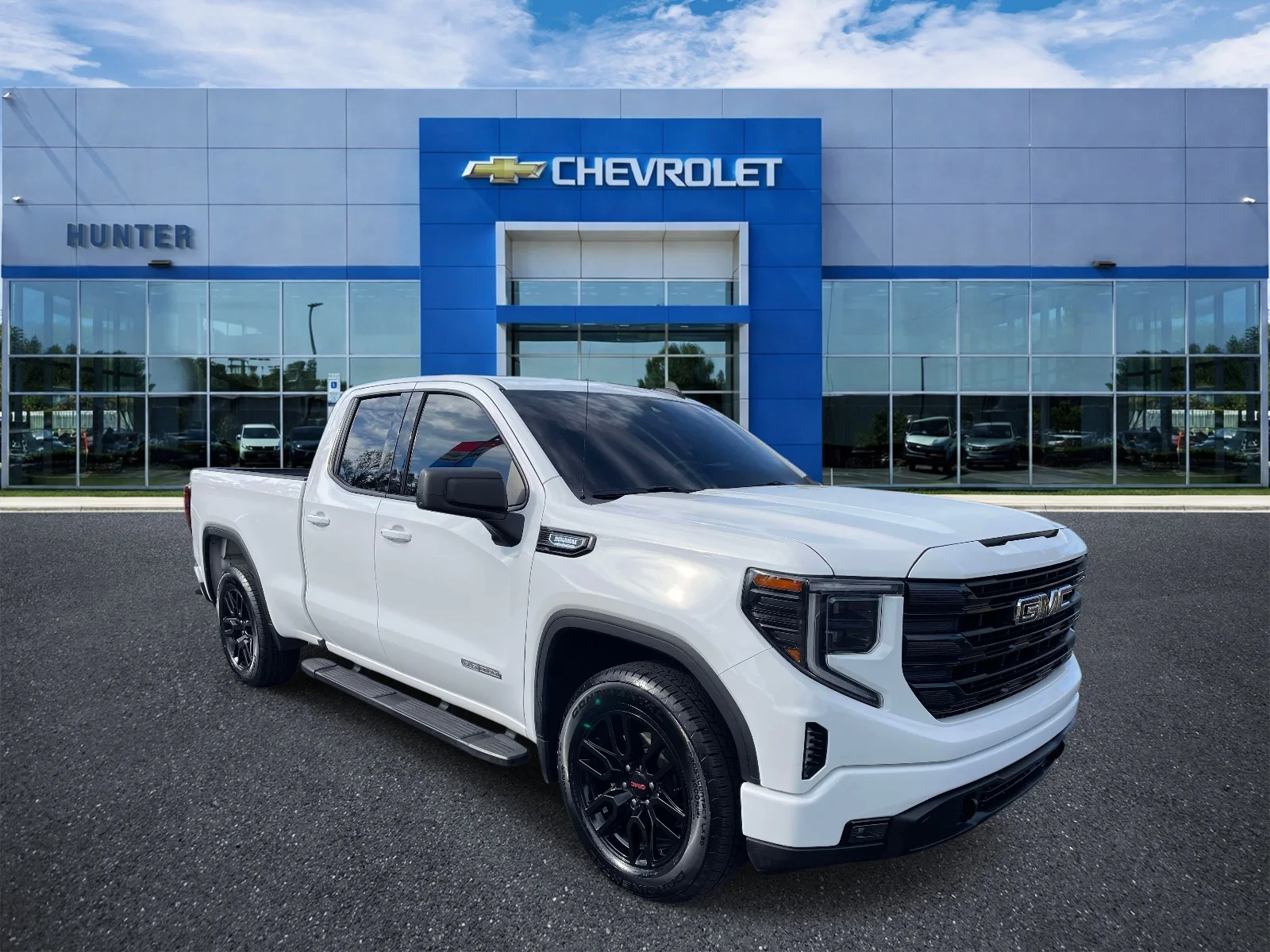 Used 2024 Summit White GMC Elevation image 1
