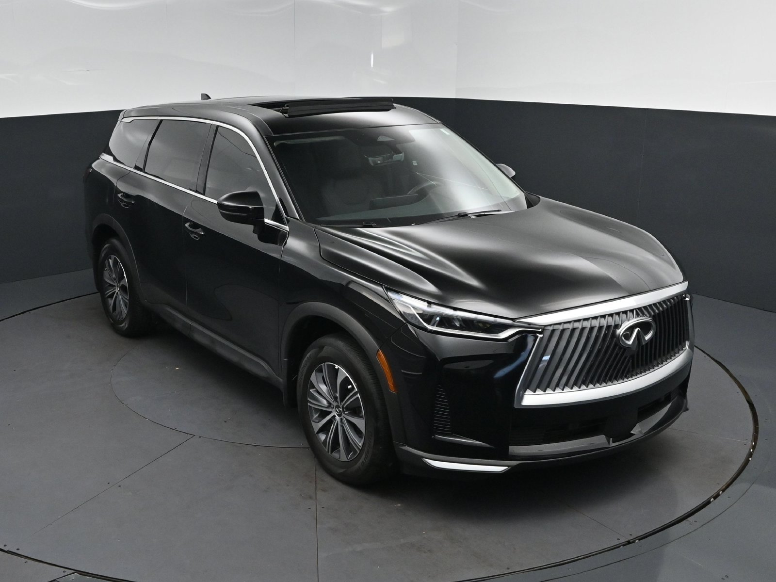 Used 2026 Black INFINITI PURE image 1