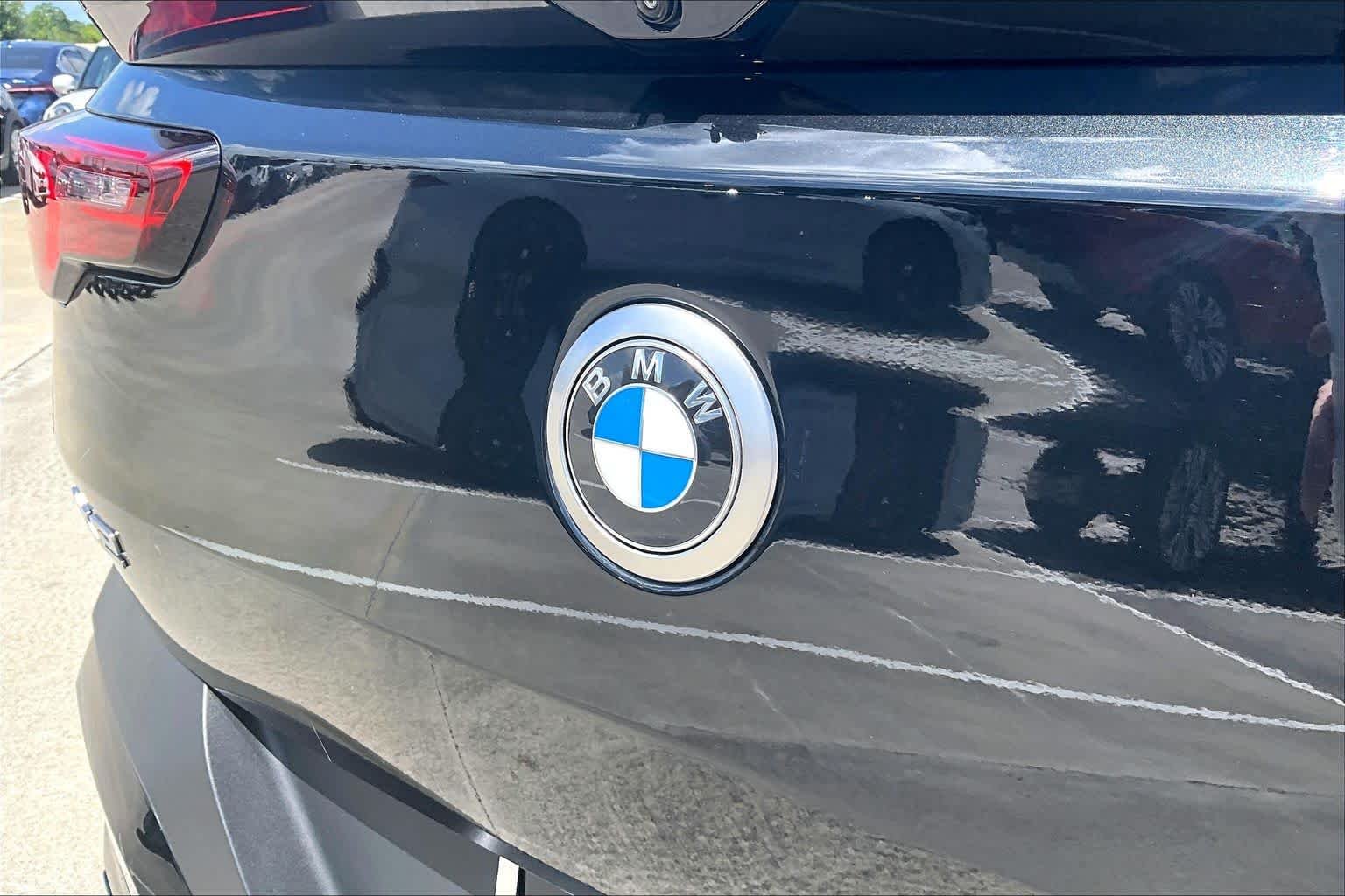 Used 2026 Black Sapphire Metallic BMW xDrive28i image 29