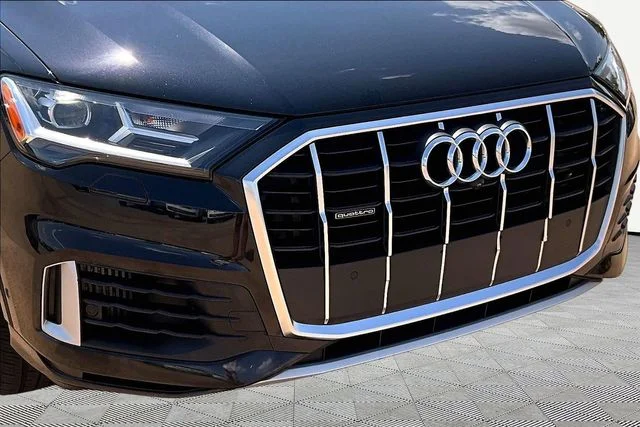 Used 2020 Black Audi 55 Premium Plus image 29