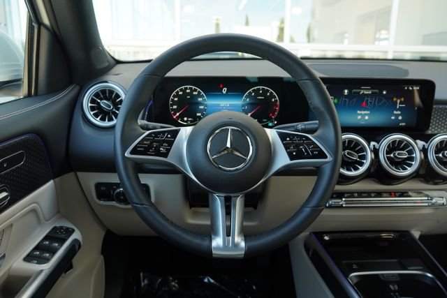 Certified Used 2025 White Mercedes-Benz GLB 250 image 17