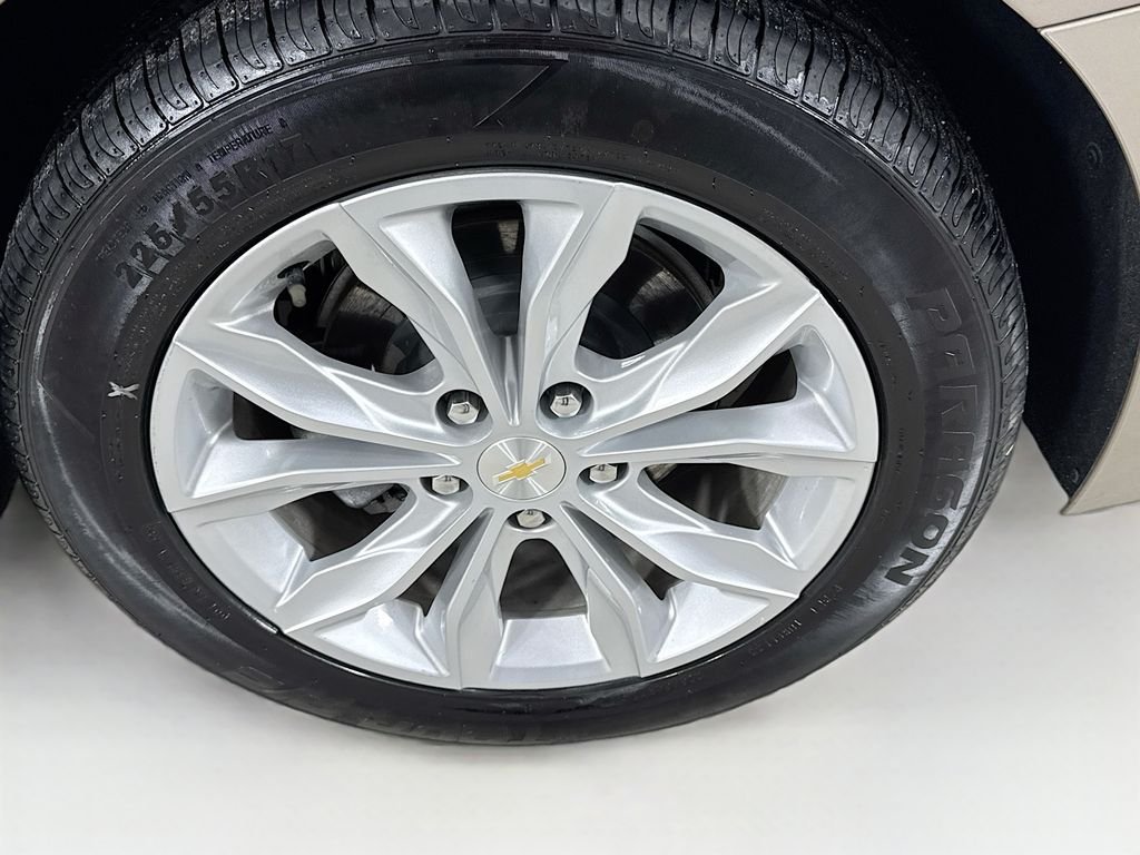 Used 2024 Mineral Gray Metallic Chevrolet LT image 39