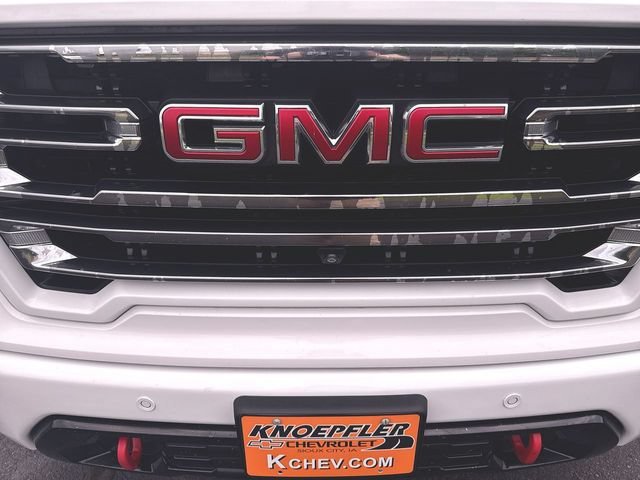 Used 2019 Summit White GMC AT4 image 33