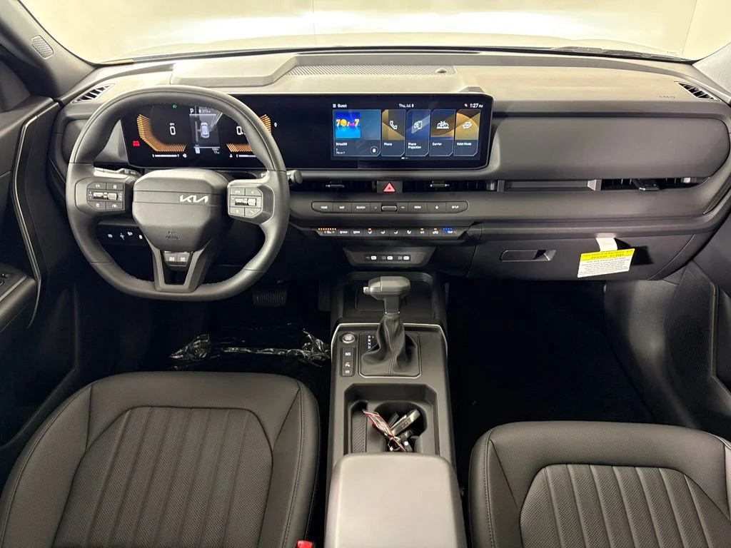 New 2027 Frost Blue / Black Roof Kia X-Line S image 37
