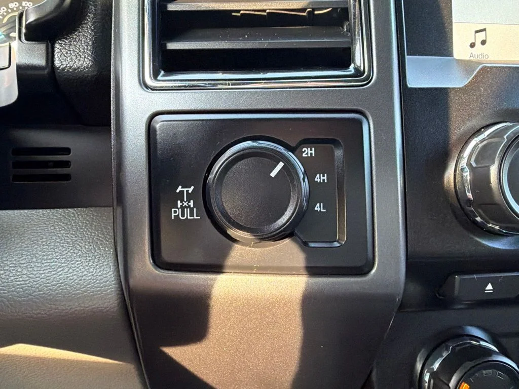 Used 2018 White Ford XLT image 46