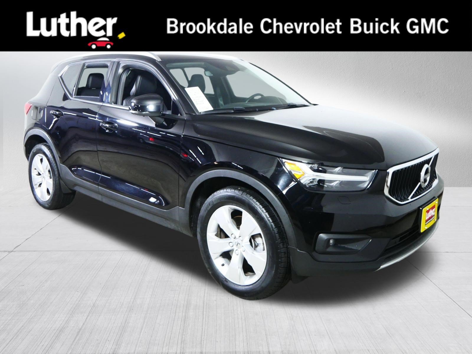 2021 Volvo XC40 Momentum
