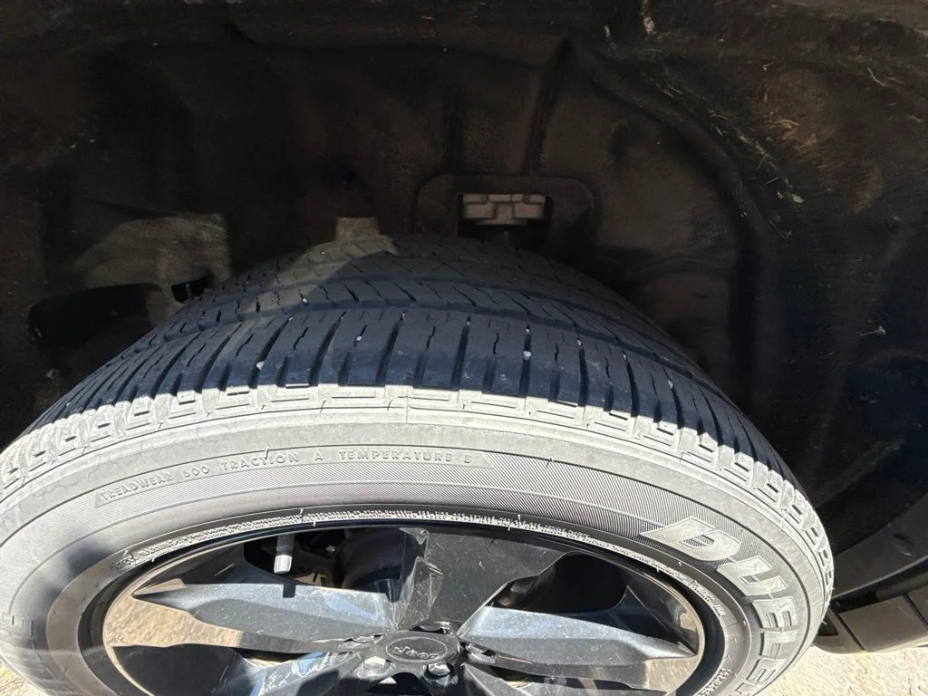 Used 2023 Black Jeep Altitude X image 23