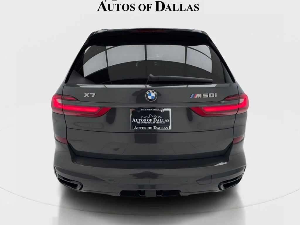 Used 2022 Gray BMW M50i image 10