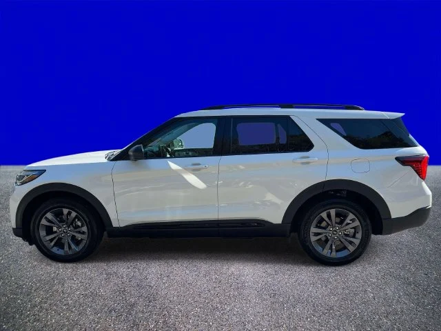 New 2026 Star White Metallic Tri-Coat Ford Active image 6