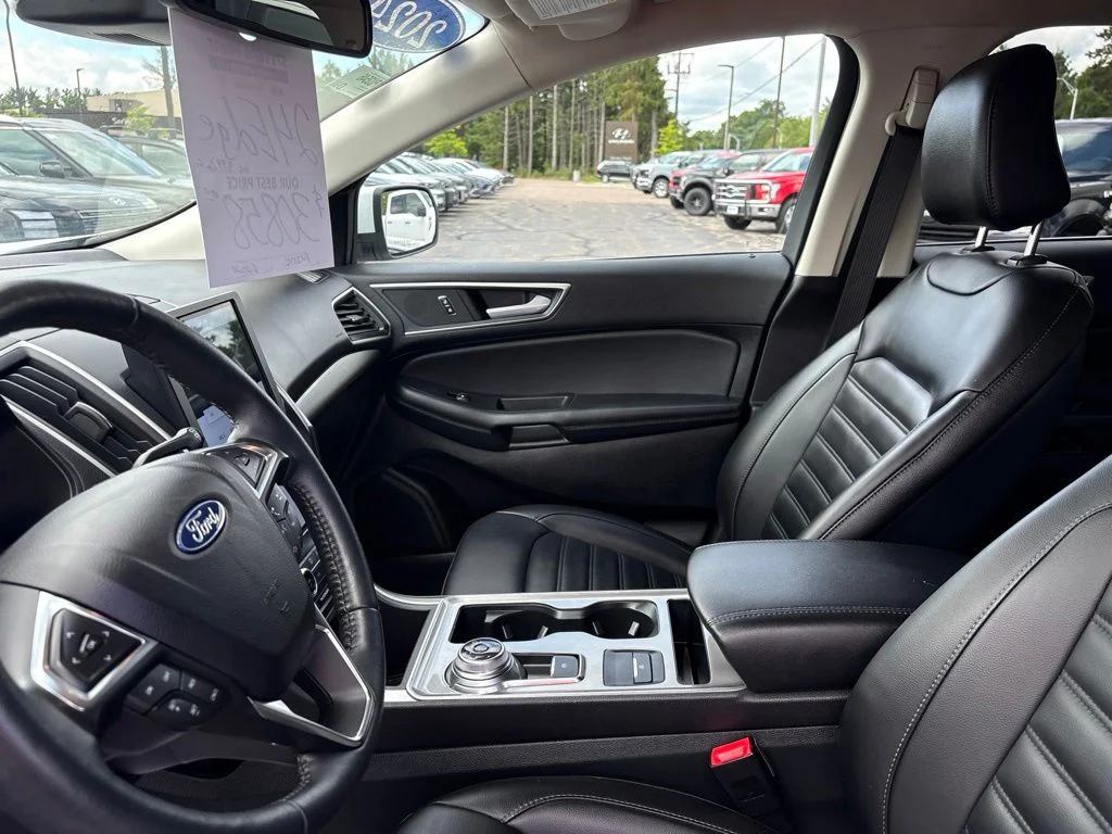 Used 2024 Oxford White Ford SEL image 12