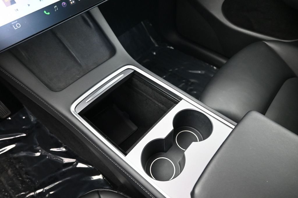Used 2022  Tesla Long Range image 21