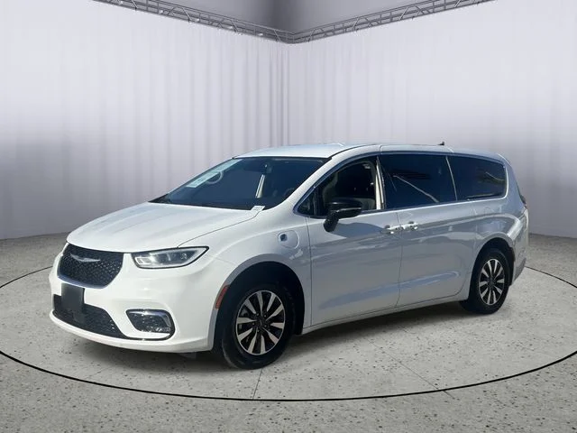 2024 Chrysler Pacifica