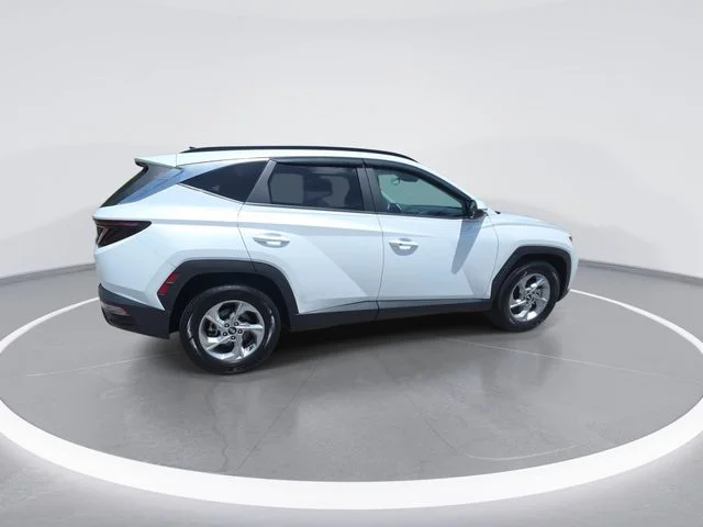 Used 2022 Gray Hyundai SEL image 9