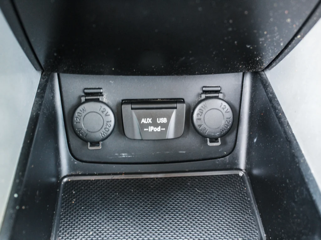 Used 2013 Harbor Gray Metallic Hyundai GLS image 20