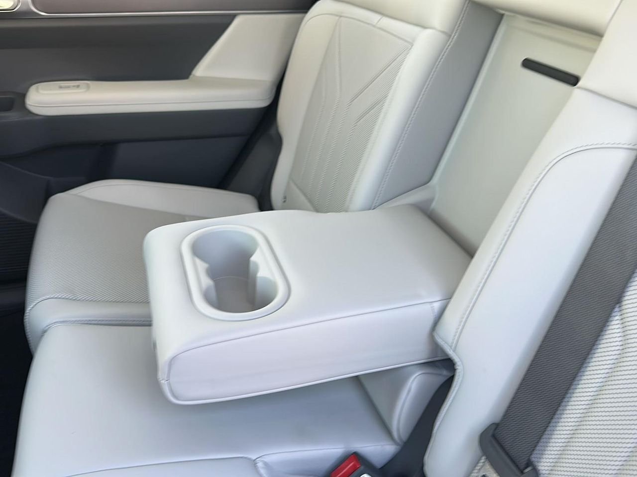 New 2027 Serenity White Hyundai SEL image 28