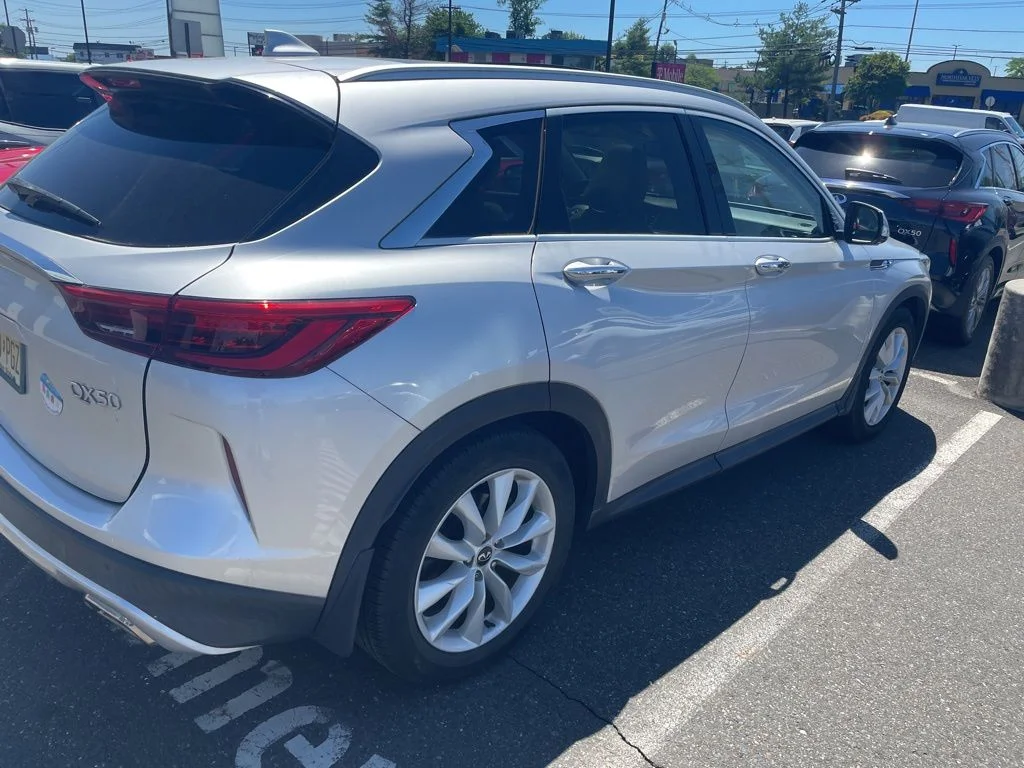 Used 2019 Liquid Platinum INFINITI ESSENTIAL image 2
