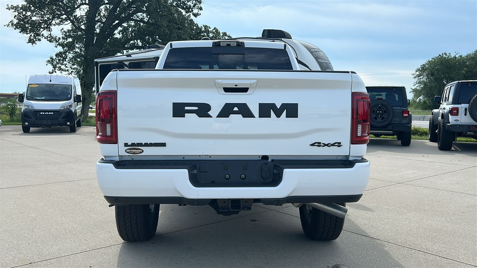 New 2026 Bright White Clear-Coat Exterior Paint RAM Laramie image 5
