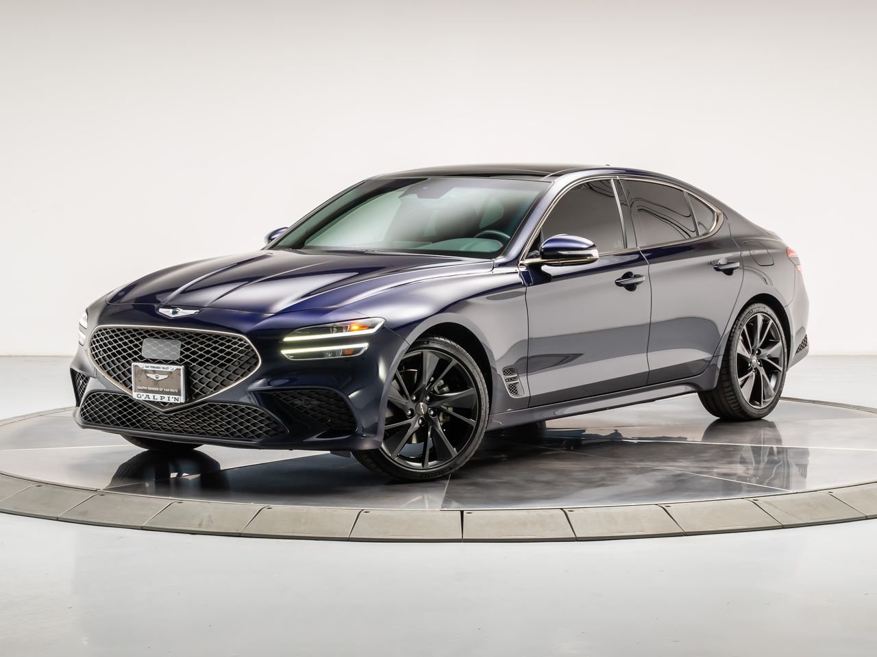 2023 Genesis G70 2.0T Standard's photo