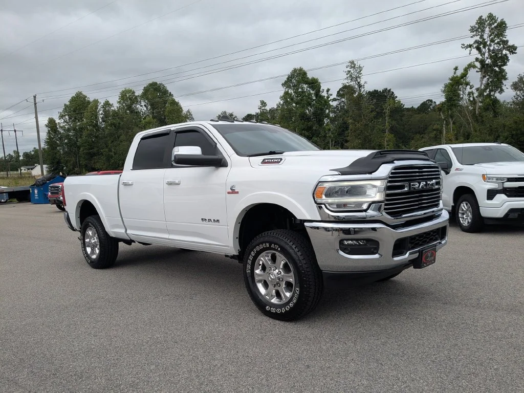 Used 2022 White Ram Laramie image 2