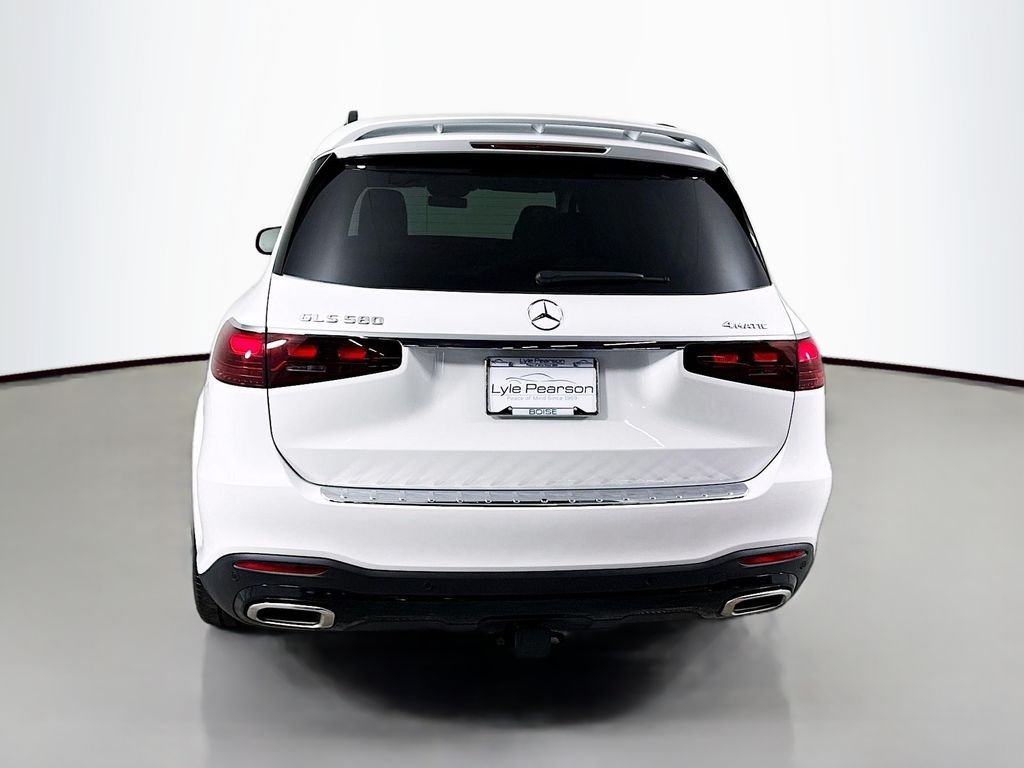 New 2026 MANUFAKTUR Moonlight White Metallic Mercedes-Benz GLS 580 image 10
