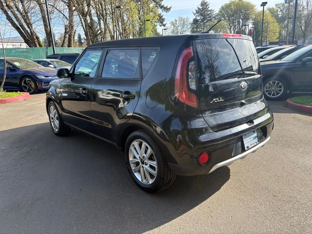 Used 2017 Shadow Black Kia Plus image 6
